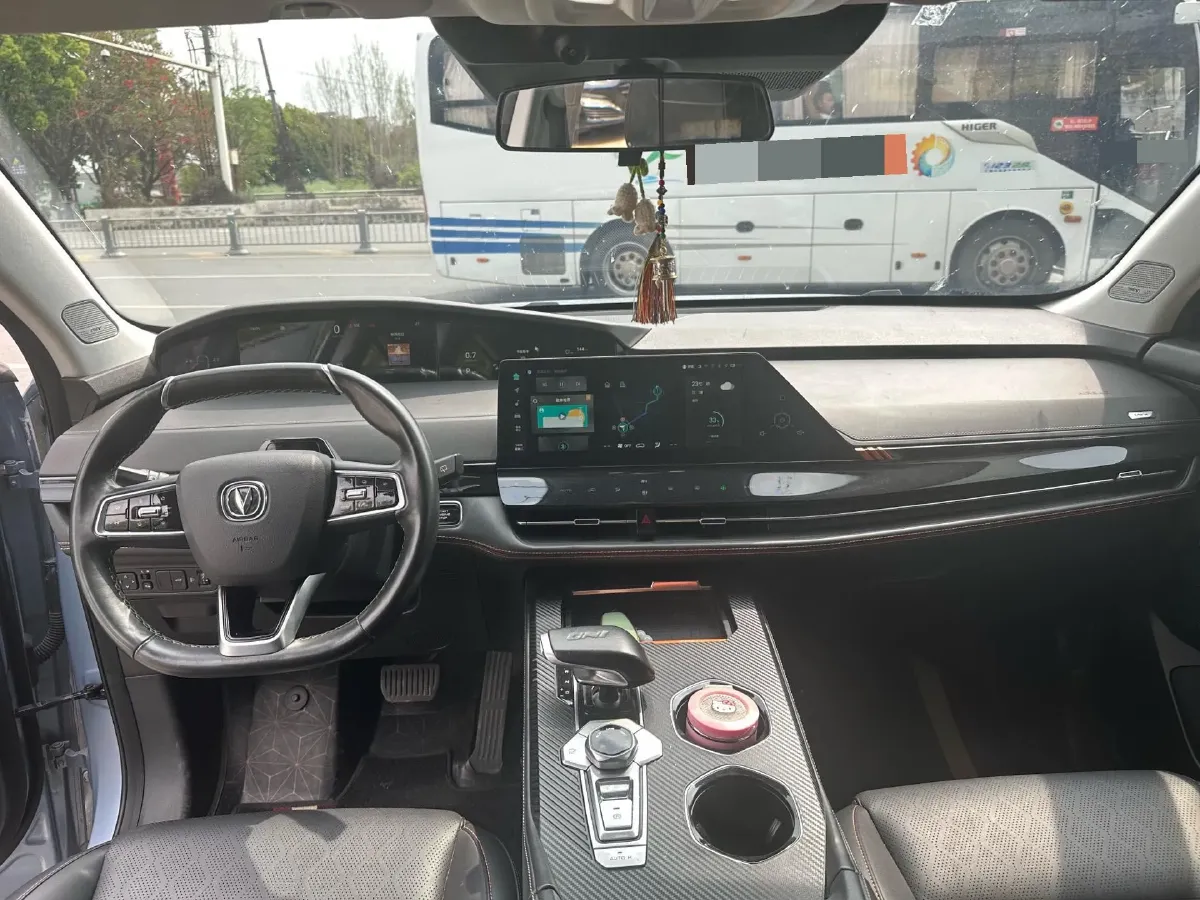 2021 ChangAn UNI-K 2.0T 233HP L4 8AT,autocango,china used car exporter,china ev exporter,chinese used car exporter,chinese used ev exporter