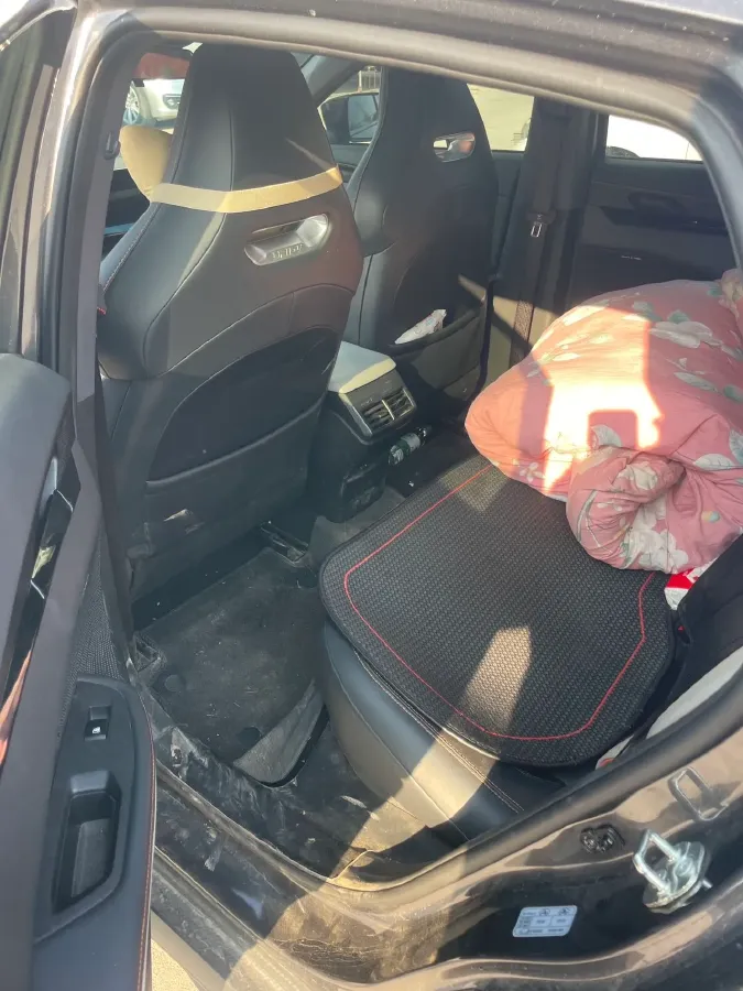 2023 ChangAn UNI-V 1.5T 188HP L4 7DCT,autocango,china used car exporter,china ev exporter,chinese used car exporter,chinese used ev exporter