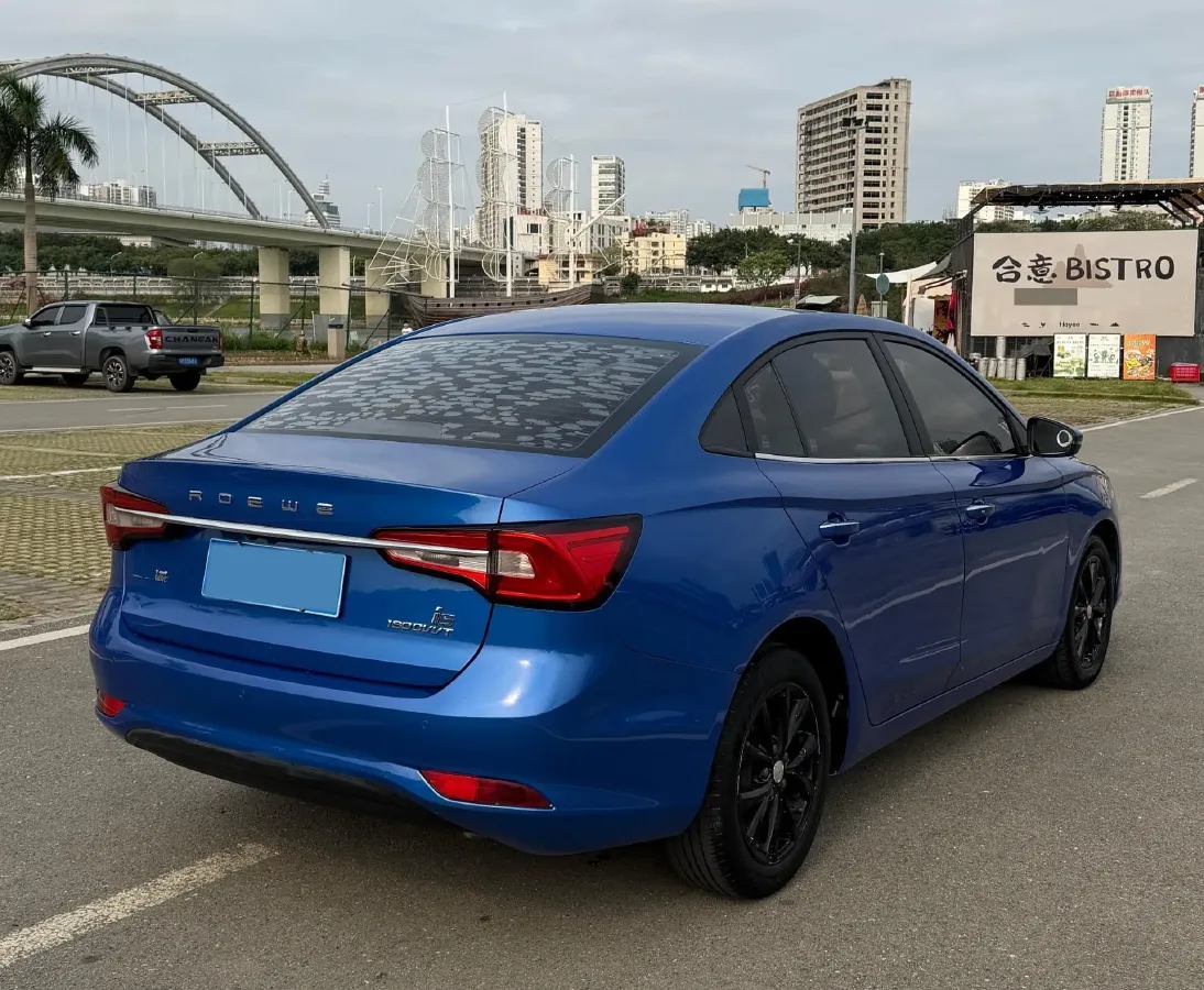 2020 Roewe i5 1.5L 120HP L4 CVT,autocango,china used car exporter,china ev exporter,chinese used car exporter,chinese used ev exporter