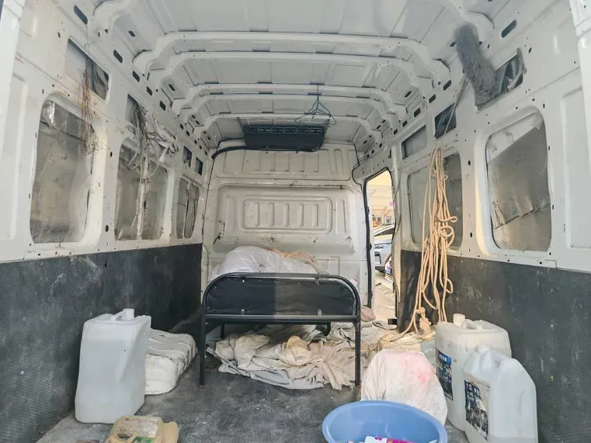 2023 Ford Transit 2.0T 220HP L4 5MT,autocango,china used car exporter,china ev exporter,chinese used car exporter,chinese used ev exporter