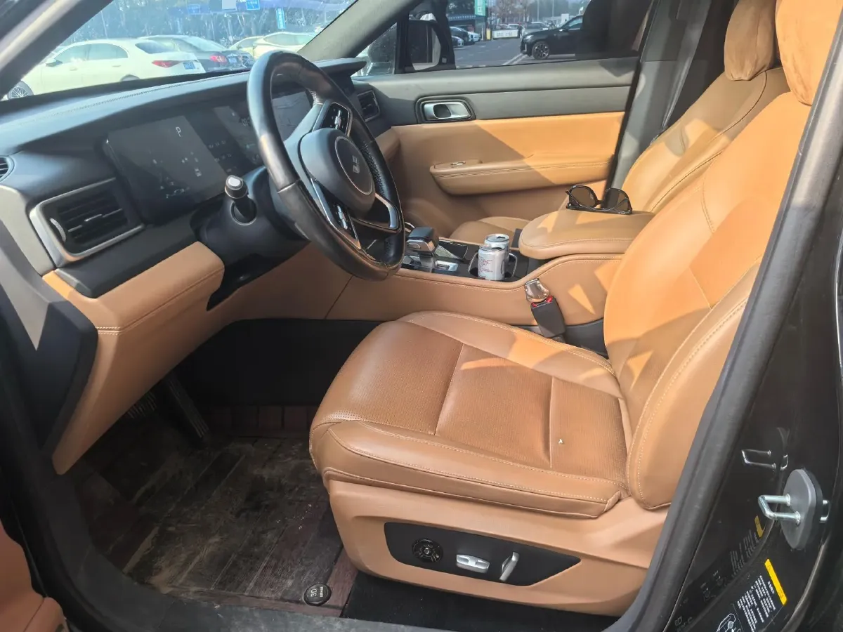 2021 Li ONE Range Extended 131HP REEV 40.5KWH,autocango,china used car exporter,china ev exporter,chinese used car exporter,chinese used ev exporter