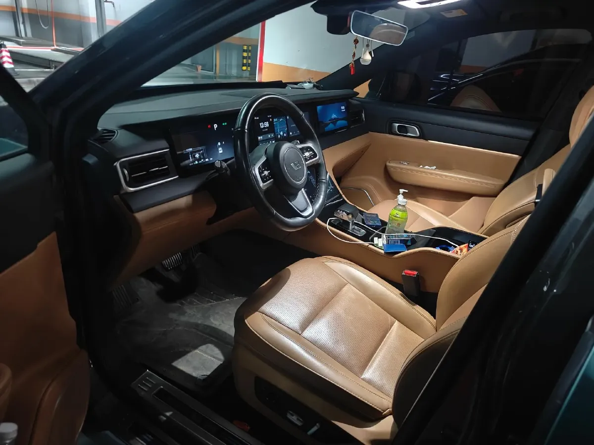 2021 Li ONE Range Extended 131HP REEV 40.5KWH,autocango,china used car exporter,china ev exporter,chinese used car exporter,chinese used ev exporter