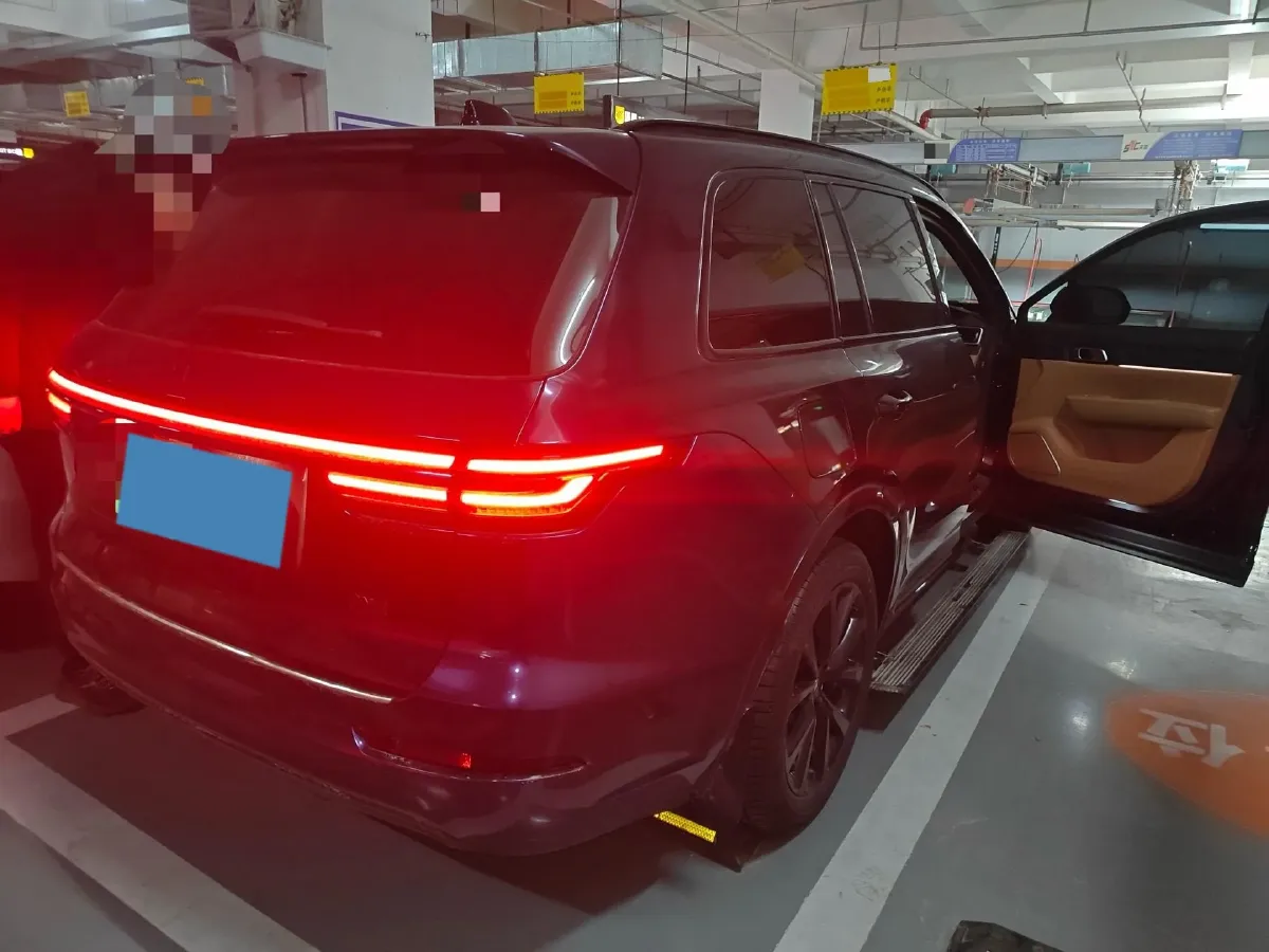 2021 Li ONE Range Extended 131HP REEV 40.5KWH,autocango,china used car exporter,china ev exporter,chinese used car exporter,chinese used ev exporter