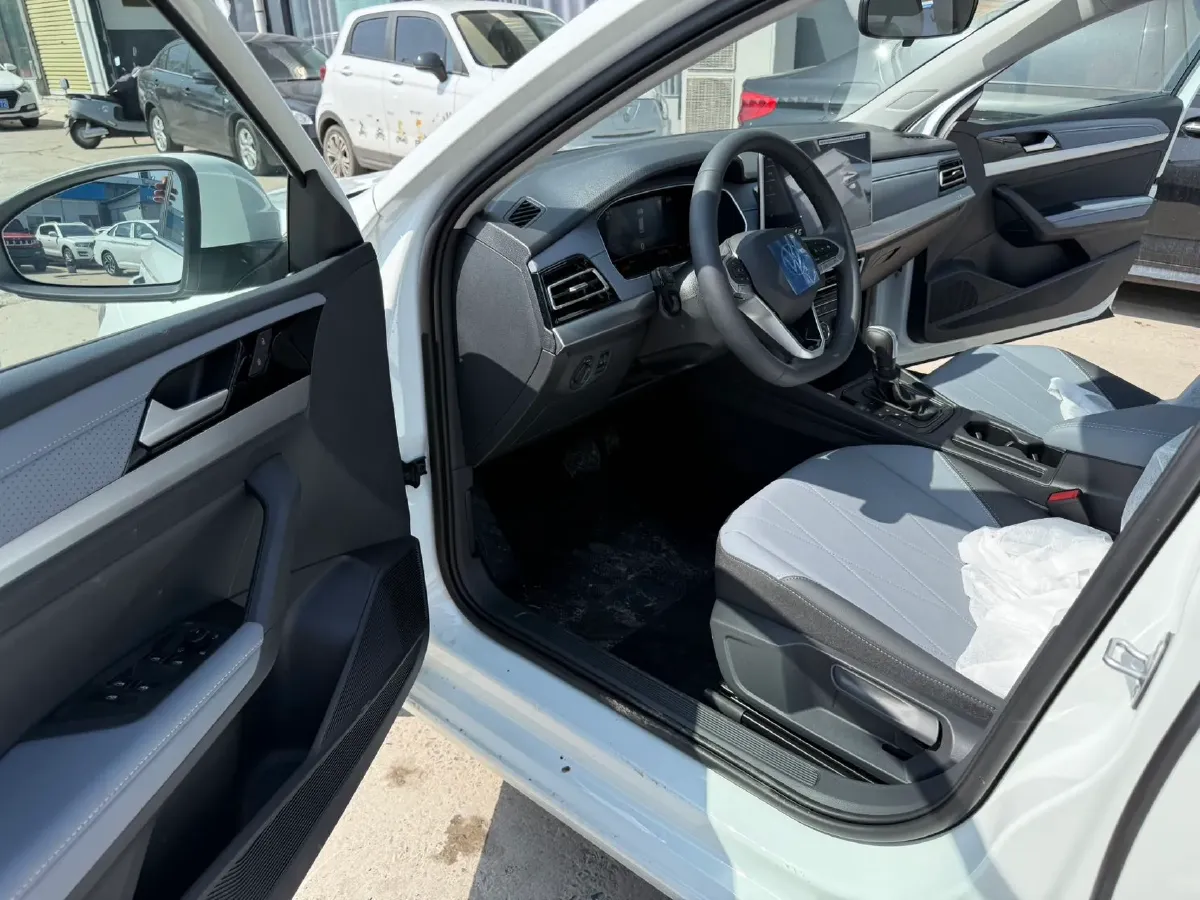 2024 Volkswagen Lavida 1.5L 110HP L4 6AT,autocango,china used car exporter,china ev exporter,chinese used car exporter,chinese used ev exporter