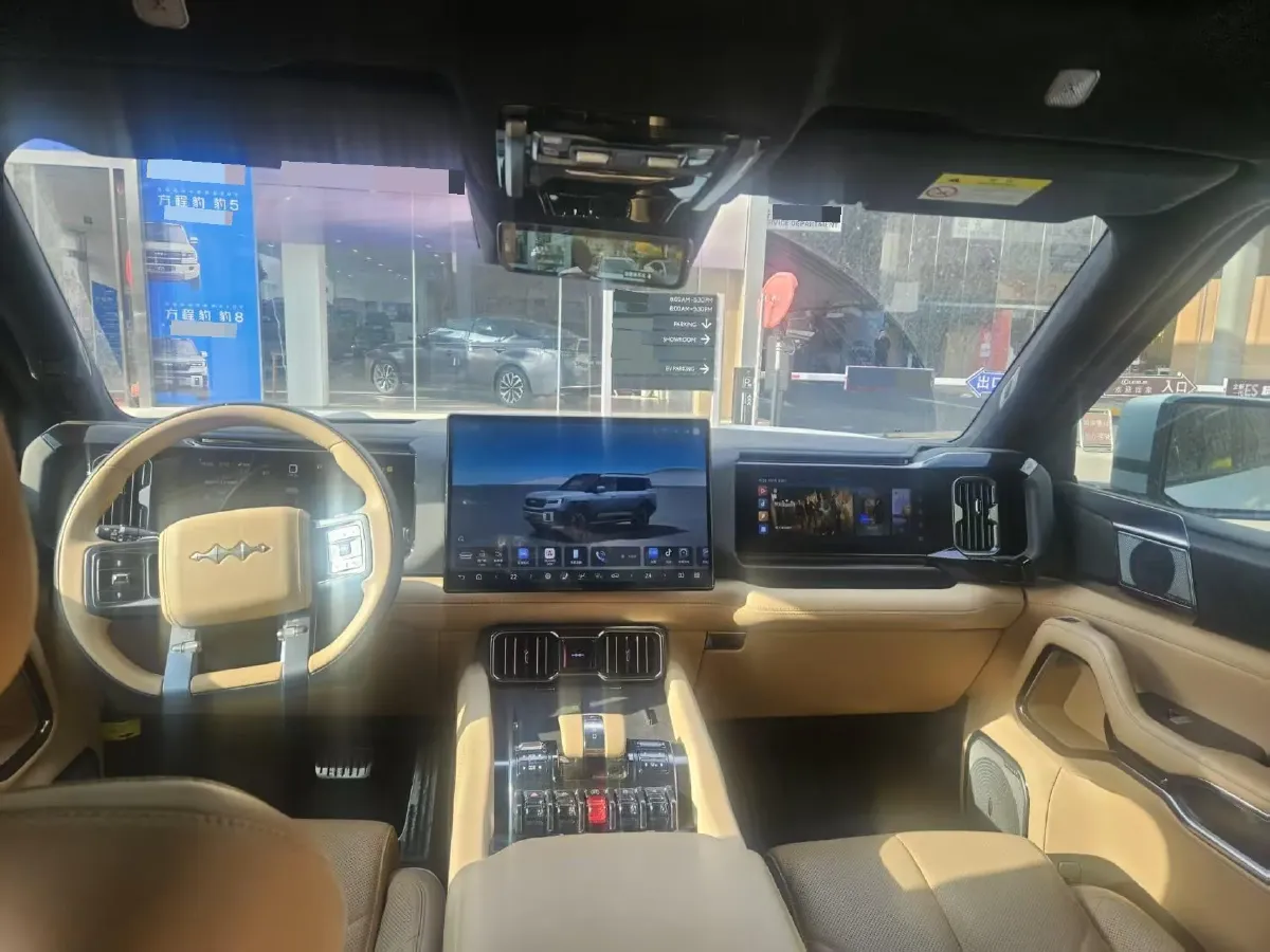 2025 FangChengBao Bao 8 2.0T 245HP L4 E-CVT PHEV 36.8KWH,autocango,china used car exporter,china ev exporter,chinese used car exporter,chinese used ev exporter