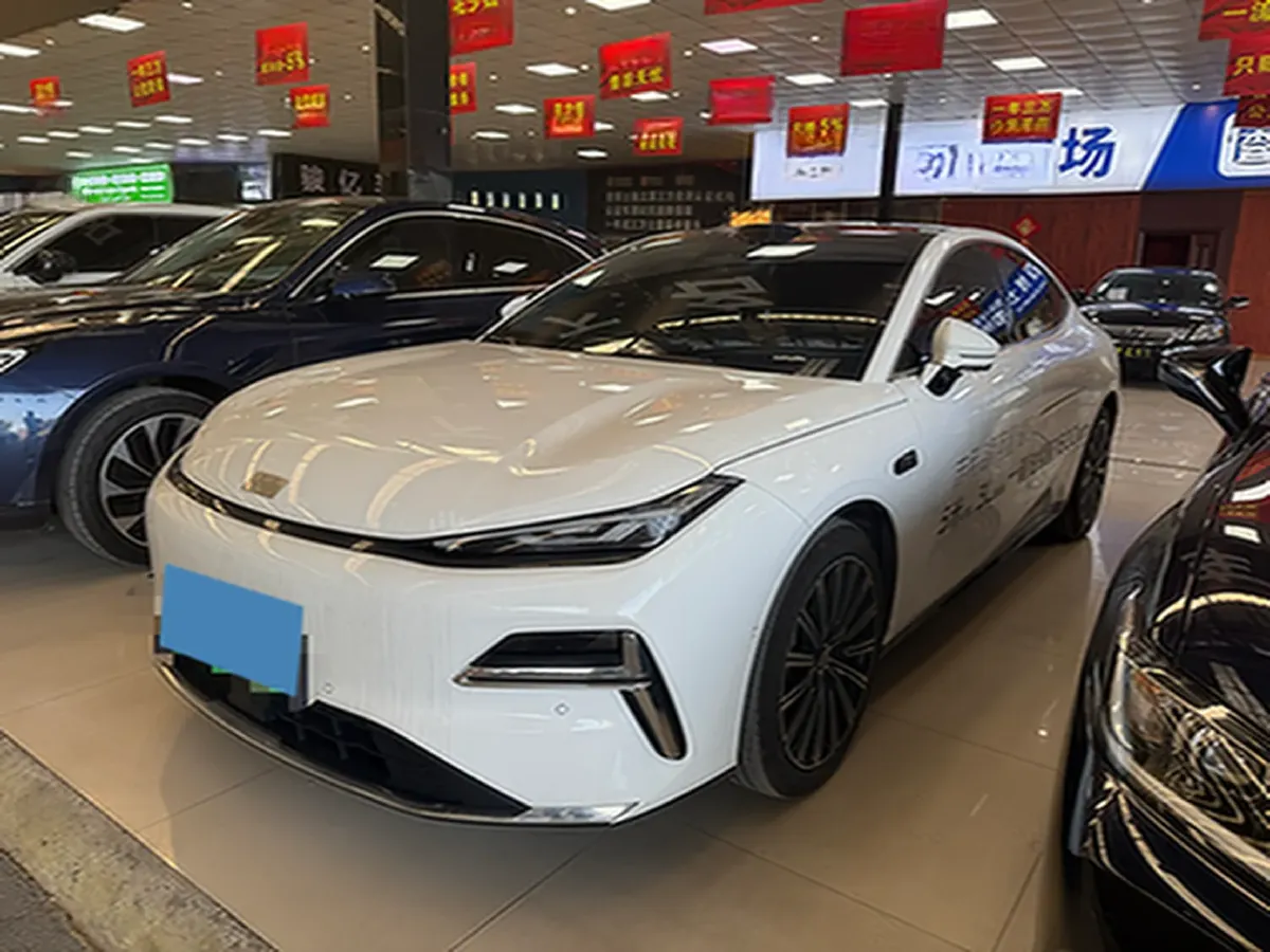 2025 Geely Galaxy Starshine 8 1.5T 163HP L4 3DHT PHEV 27.69KWH,autocango,china used car exporter,china ev exporter,chinese used car exporter,chinese used ev exporter