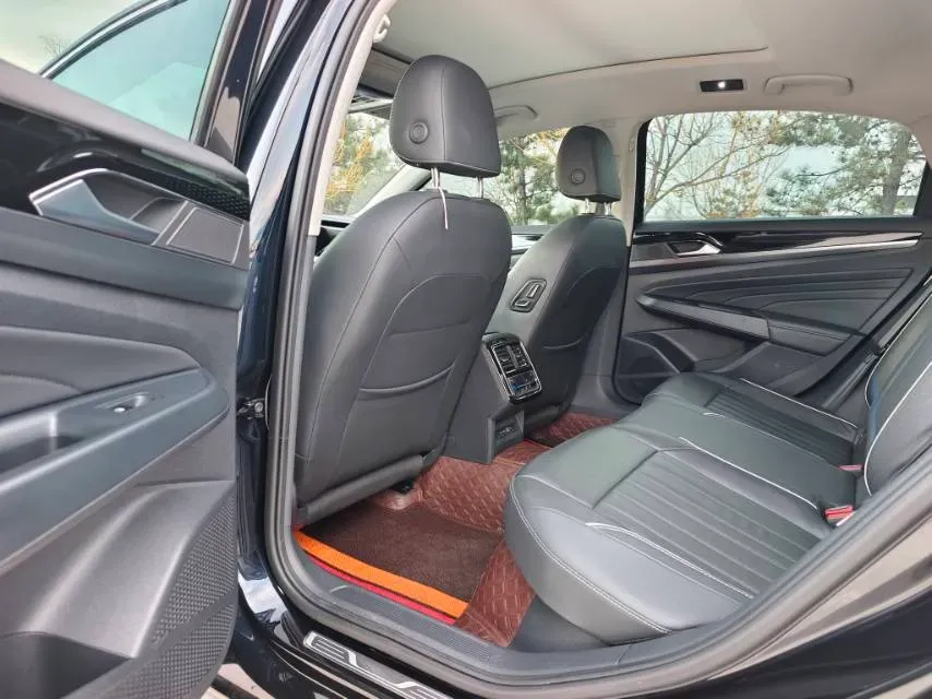 2023 Volkswagen Passat 2.0T 186HP L4 7DCT,autocango,china used car exporter,china ev exporter,chinese used car exporter,chinese used ev exporter