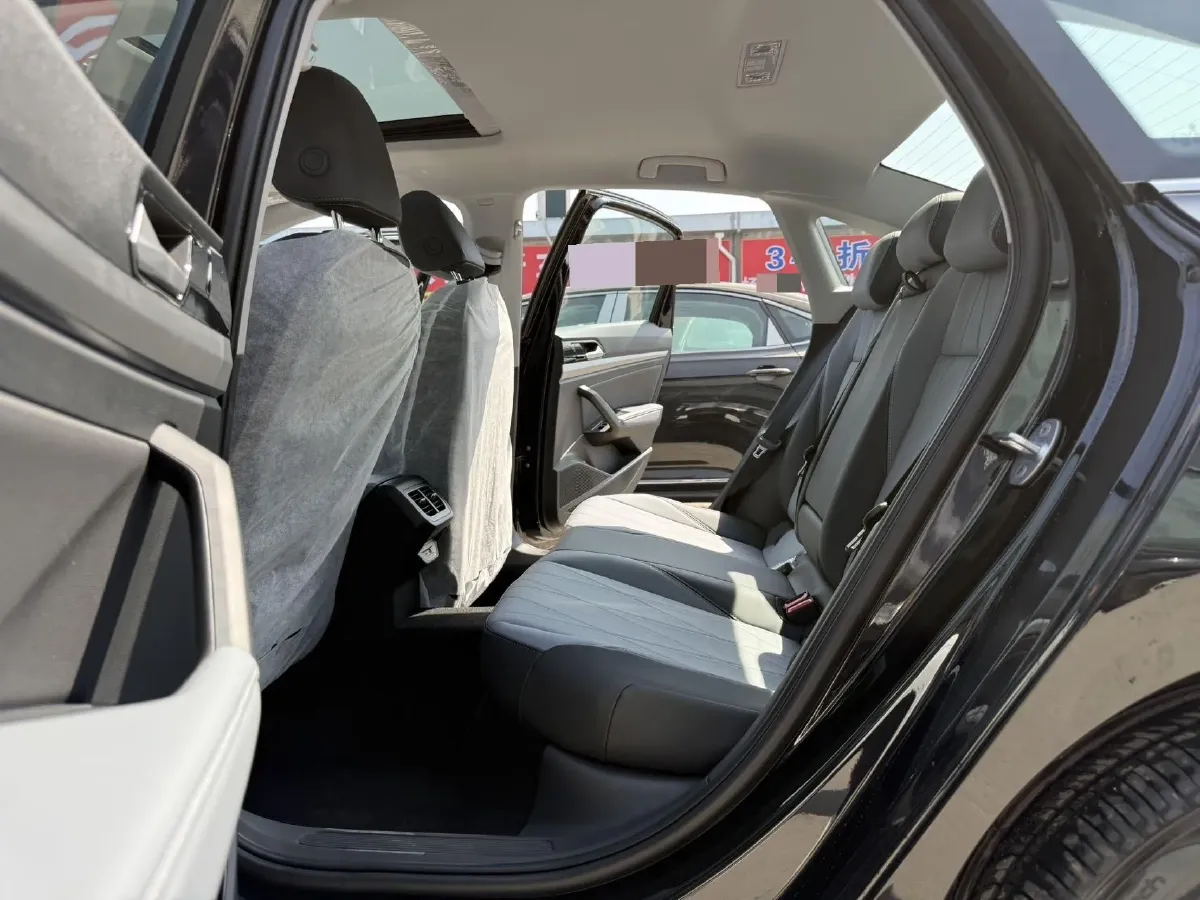 2024 Volkswagen Lavida 1.5L 110HP L4 6AT,autocango,china used car exporter,china ev exporter,chinese used car exporter,chinese used ev exporter