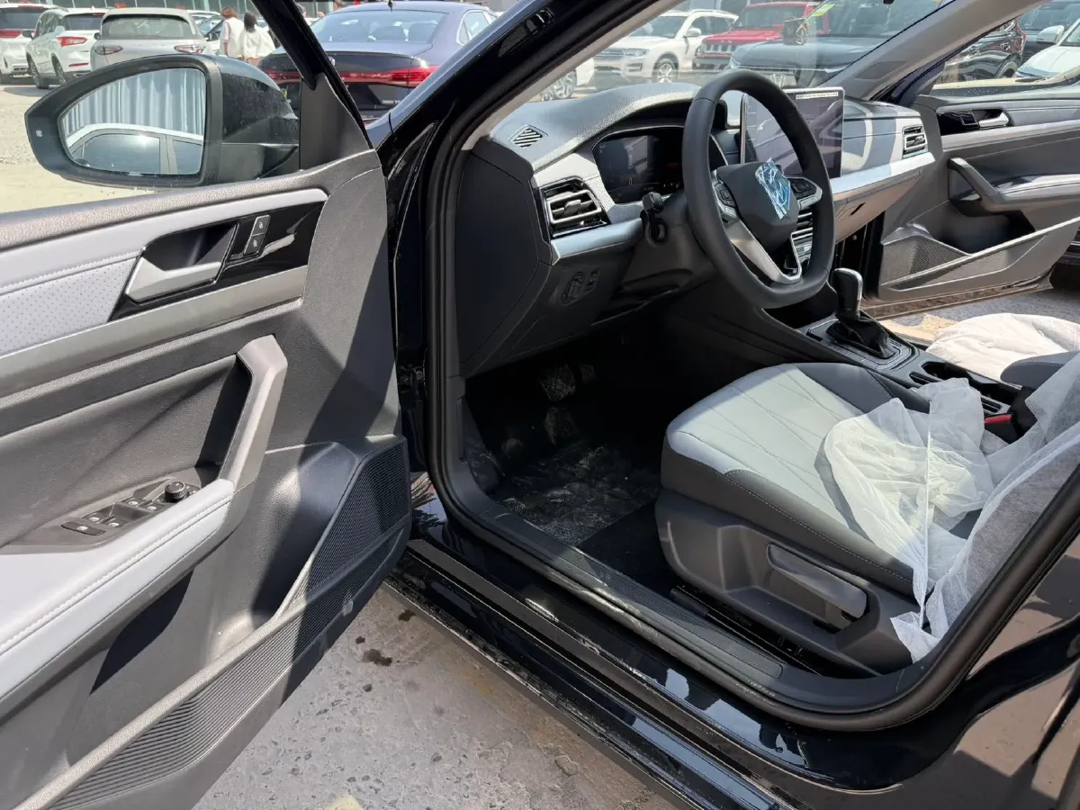 2024 Volkswagen Lavida 1.5L 110HP L4 6AT,autocango,china used car exporter,china ev exporter,chinese used car exporter,chinese used ev exporter