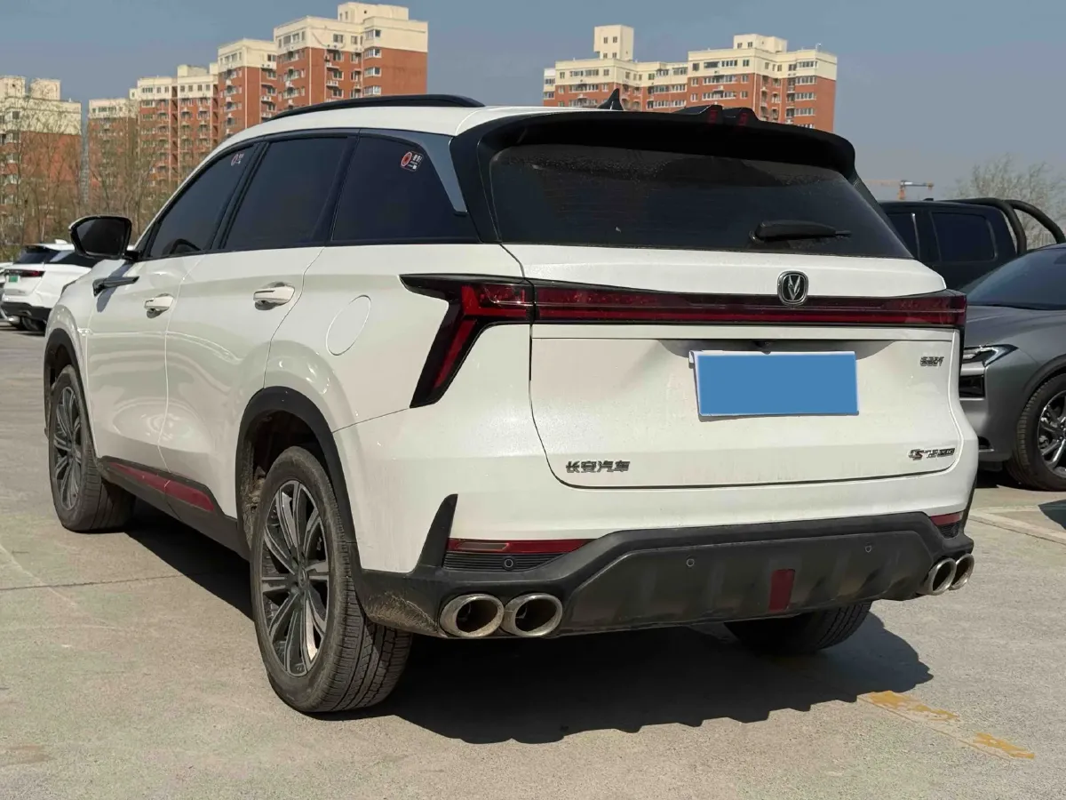 2022 ChangAn CS75 Plus 2.0T 233HP L4 8AT,autocango,china used car exporter,china ev exporter,chinese used car exporter,chinese used ev exporter
