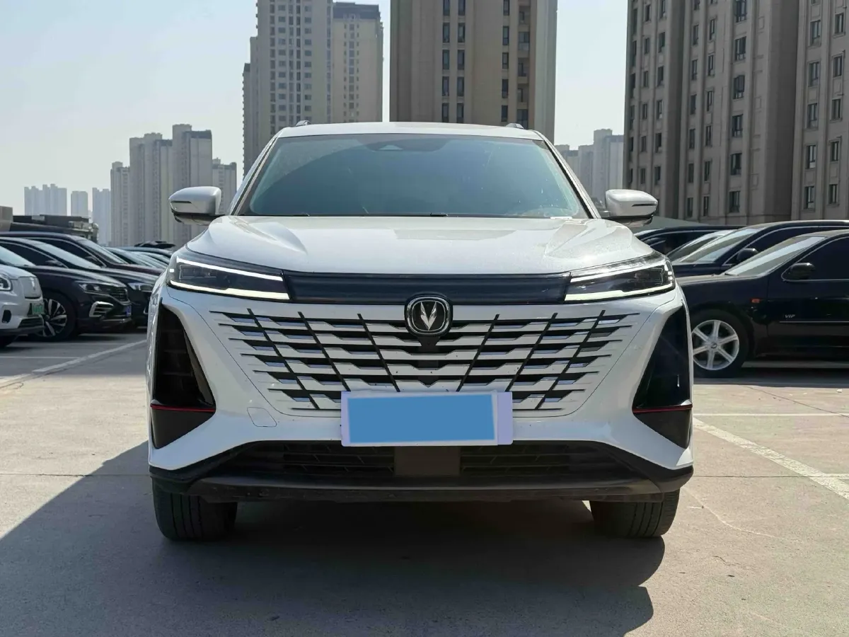 2022 ChangAn CS75 Plus 2.0T 233HP L4 8AT,autocango,china used car exporter,china ev exporter,chinese used car exporter,chinese used ev exporter