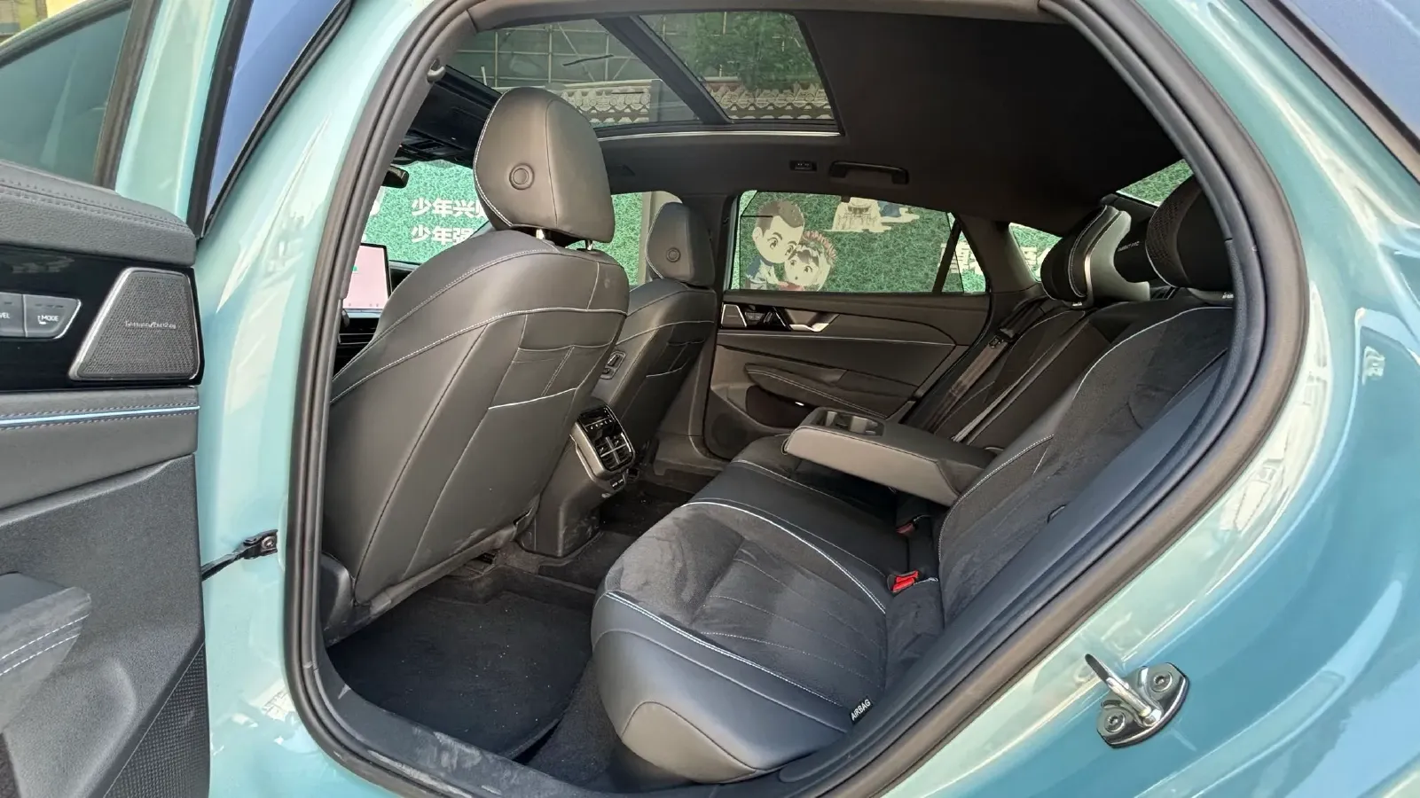 2025 Volkswagen Passat 2.0T 220HP L4 7DCT,autocango,china used car exporter,china ev exporter,chinese used car exporter,chinese used ev exporter