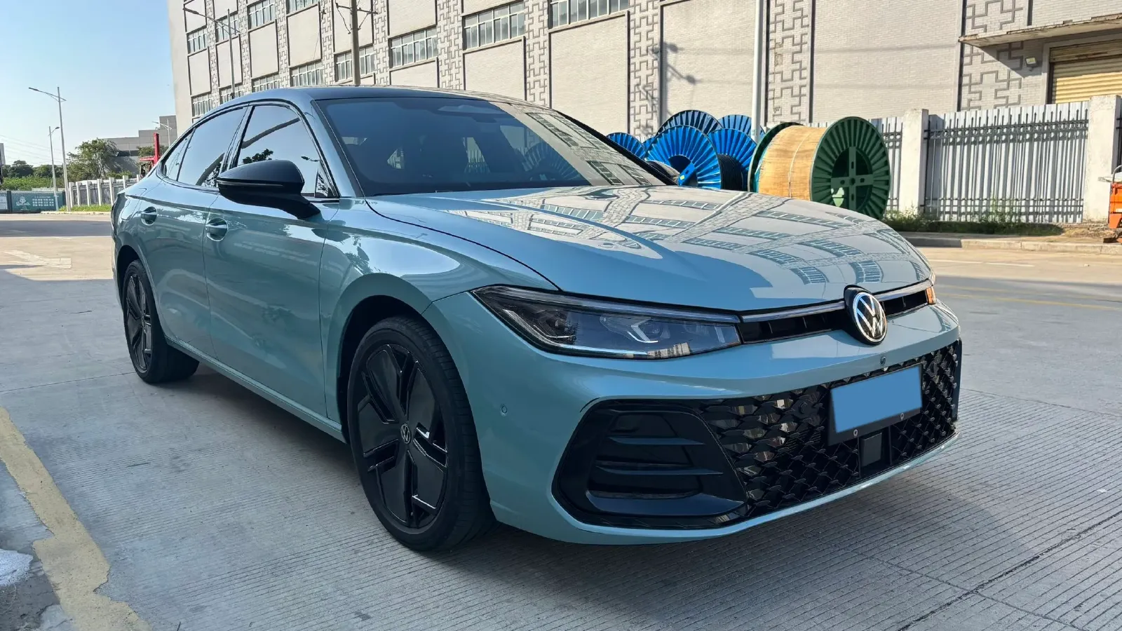 2025 Volkswagen Passat 2.0T 220HP L4 7DCT,autocango,china used car exporter,china ev exporter,chinese used car exporter,chinese used ev exporter