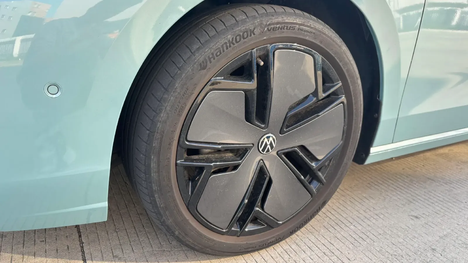 2025 Volkswagen Passat 2.0T 220HP L4 7DCT,autocango,china used car exporter,china ev exporter,chinese used car exporter,chinese used ev exporter