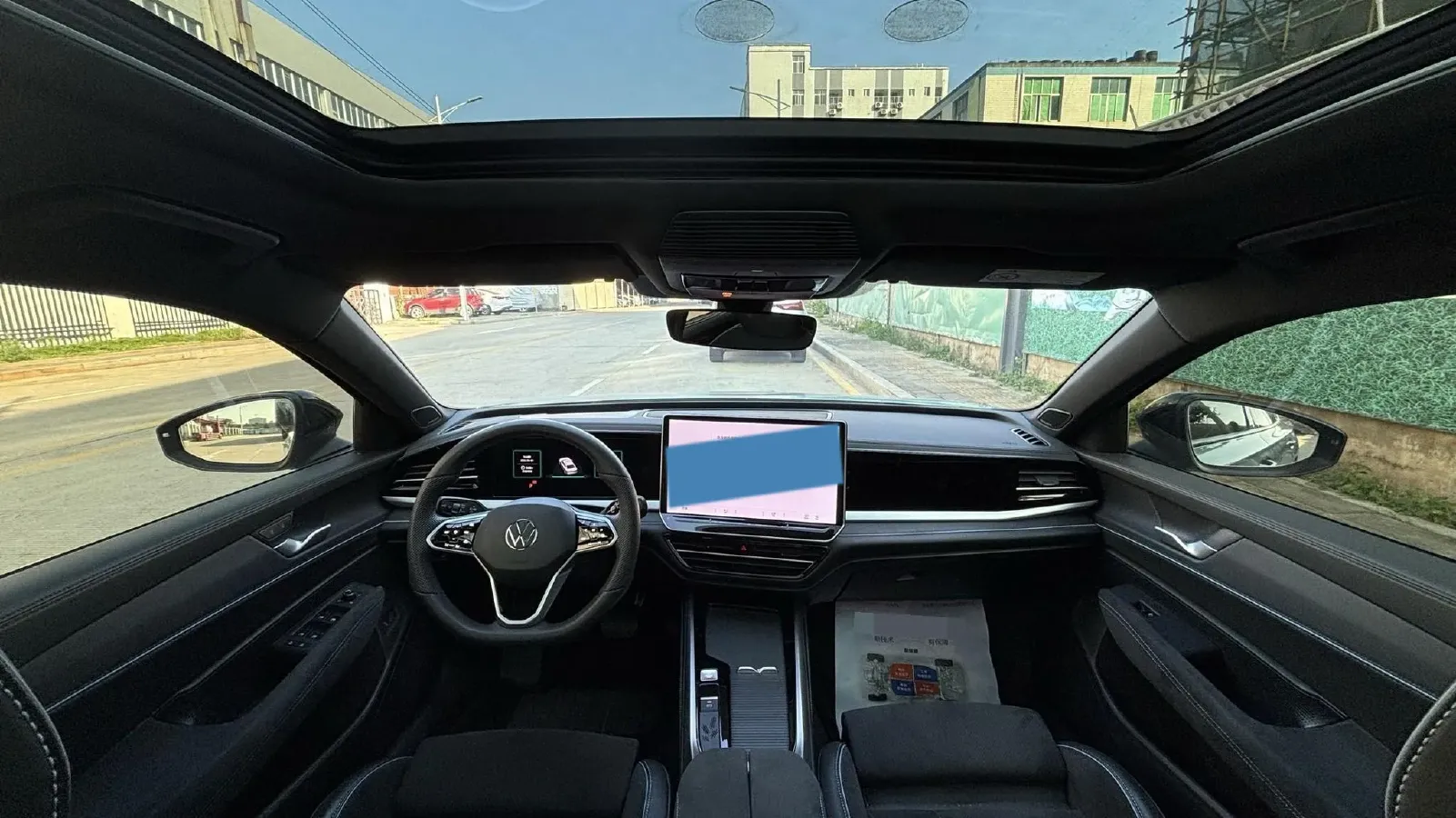 2025 Volkswagen Passat 2.0T 220HP L4 7DCT,autocango,china used car exporter,china ev exporter,chinese used car exporter,chinese used ev exporter