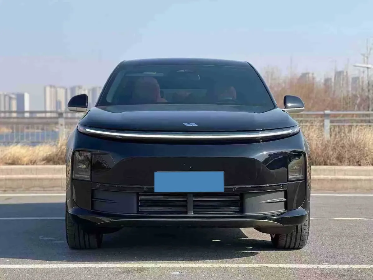 2024 Li L6 Range Extended 154HP L4 REEV 36.8KWH,autocango,china used car exporter,china ev exporter,chinese used car exporter,chinese used ev exporter