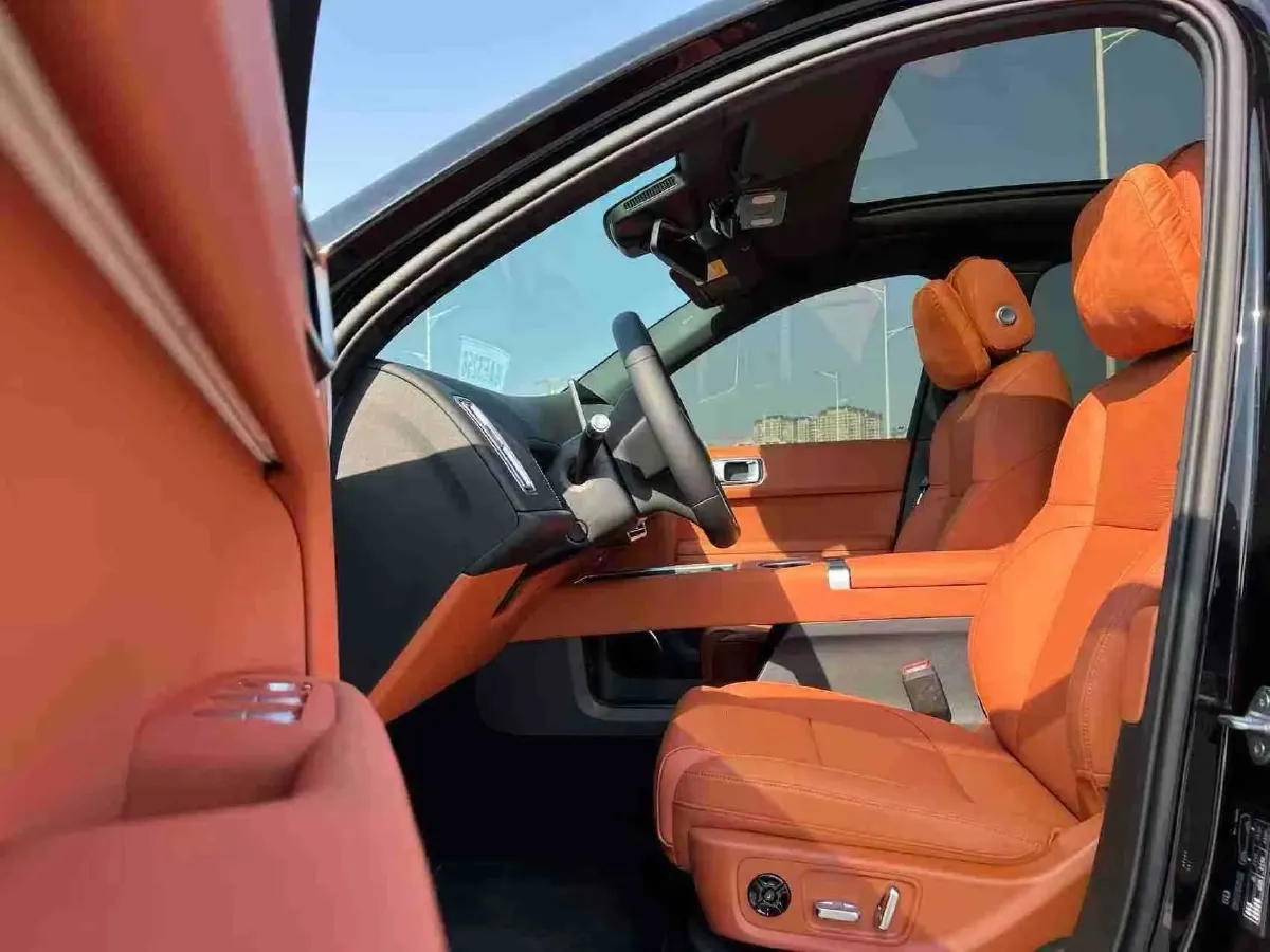 2024 Li L6 Range Extended 154HP L4 REEV 36.8KWH,autocango,china used car exporter,china ev exporter,chinese used car exporter,chinese used ev exporter