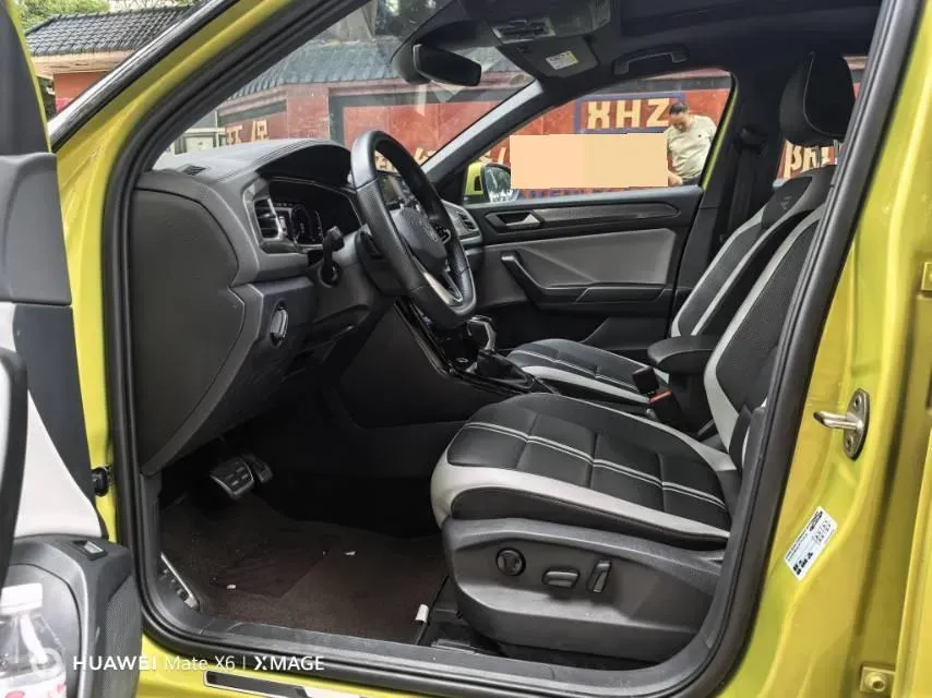 2023 Volkswagen T-Roc 1.5T 160HP L4 7DCT,autocango,china used car exporter,china ev exporter,chinese used car exporter,chinese used ev exporter