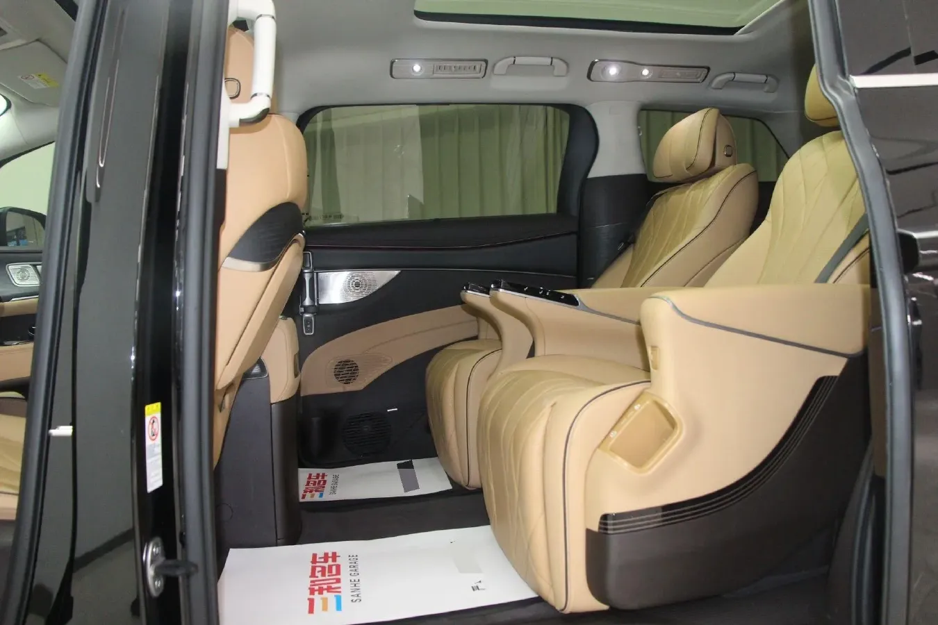 2024 Denza D9 1.5T 139HP L4 E-CVT PHEV 40KWH,autocango,china used car exporter,china ev exporter,chinese used car exporter,chinese used ev exporter