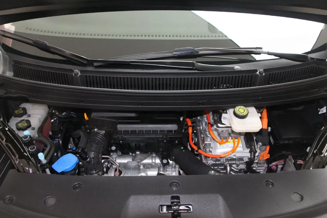 2024 Denza D9 1.5T 139HP L4 E-CVT PHEV 40KWH,autocango,china used car exporter,china ev exporter,chinese used car exporter,chinese used ev exporter