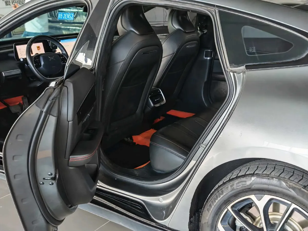 2020 DS 7 1.6T 215HP L4 8AT,autocango,china used car exporter,china ev exporter,chinese used car exporter,chinese used ev exporter