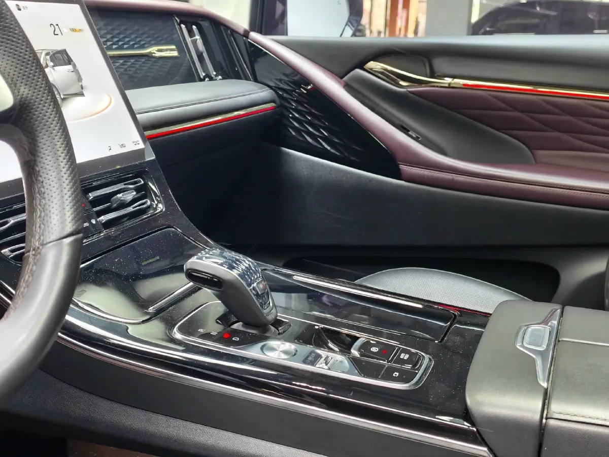 2024 GAC Trumpchi M8 2.0T 252HP L4 8AT,autocango,china used car exporter,china ev exporter,chinese used car exporter,chinese used ev exporter