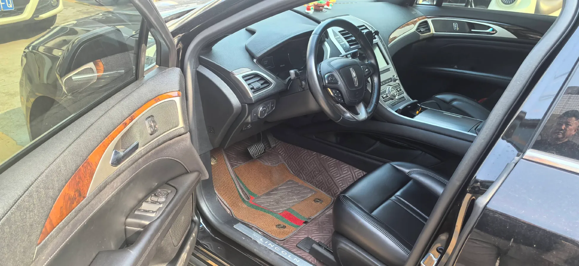 2020 Lincoln MKZ 2.0T 196HP L4 6AT,autocango,china used car exporter,china ev exporter,chinese used car exporter,chinese used ev exporter