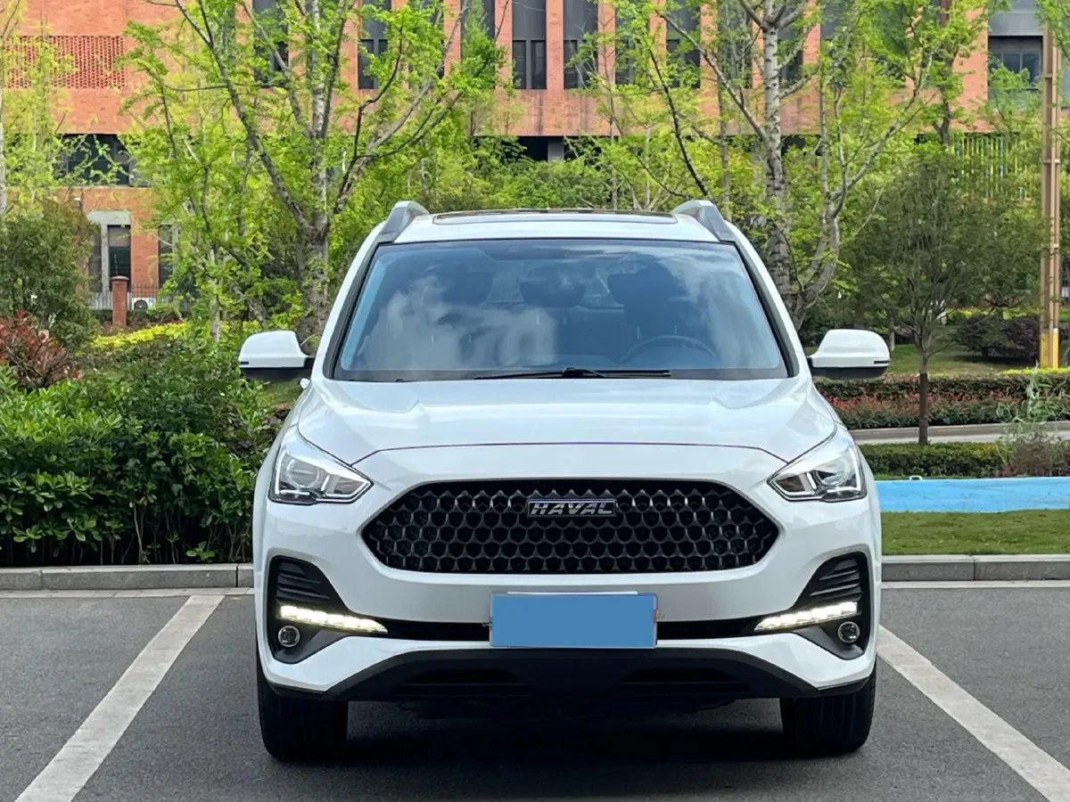 2019 Haval M6 1.5T 150HP L4 7DCT,autocango,china used car exporter,china ev exporter,chinese used car exporter,chinese used ev exporter
