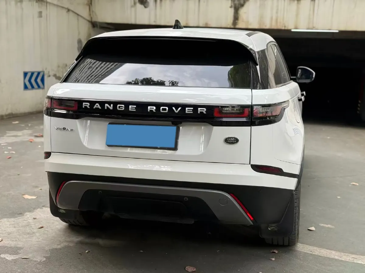 2018 Land Rover Discovery 2.0T 300HP L4 8AT,autocango,china used car exporter,china ev exporter,chinese used car exporter,chinese used ev exporter