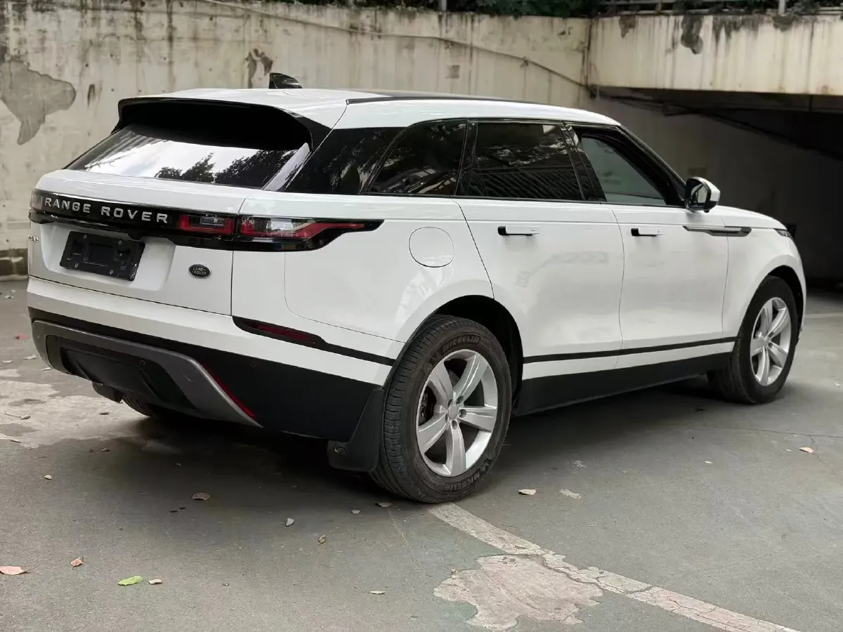 2018 Land Rover Discovery 2.0T 300HP L4 8AT,autocango,china used car exporter,china ev exporter,chinese used car exporter,chinese used ev exporter
