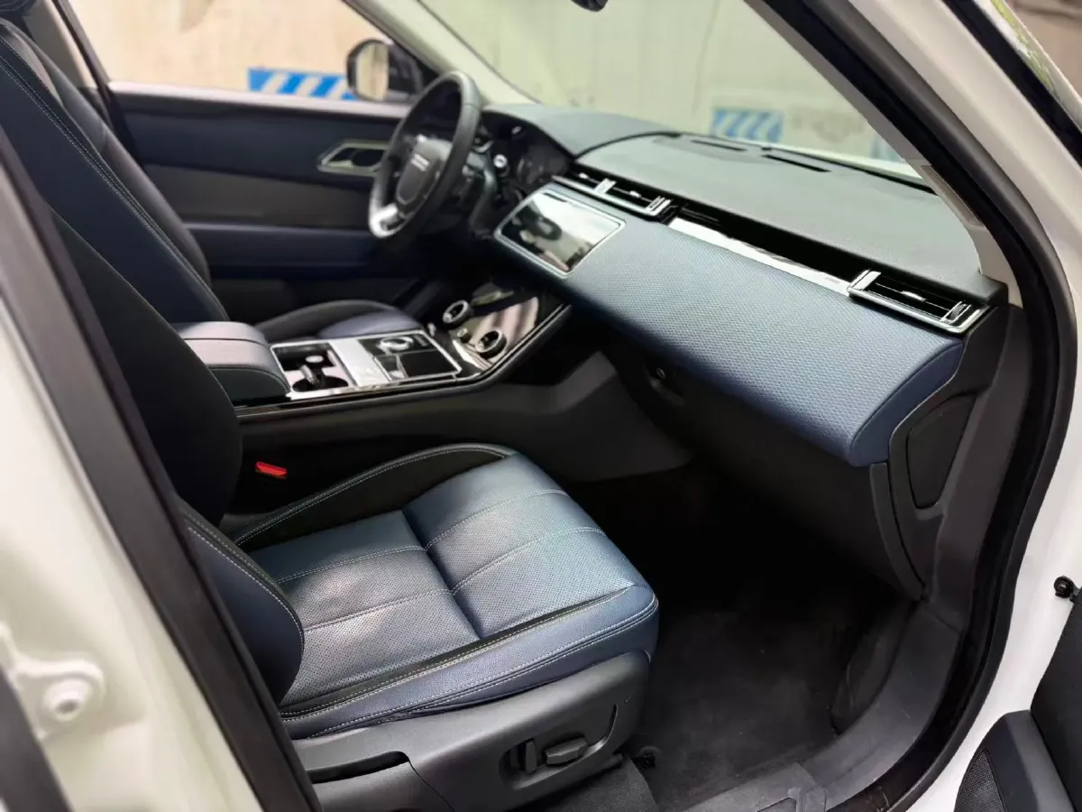 2018 Land Rover Discovery 2.0T 300HP L4 8AT,autocango,china used car exporter,china ev exporter,chinese used car exporter,chinese used ev exporter