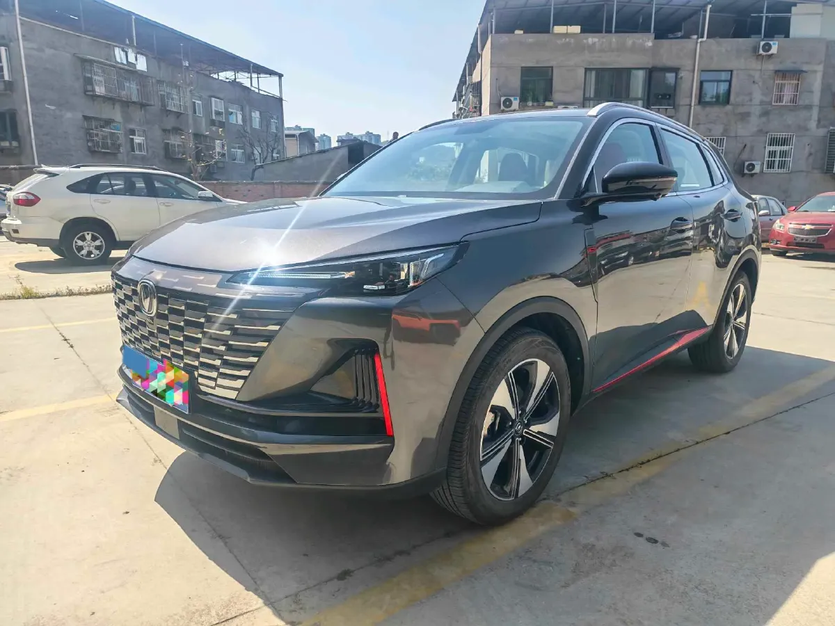 2022 ChangAn Oshan X7 Plus 1.5T 188HP L4 7DCT,autocango,china used car exporter,china ev exporter,chinese used car exporter,chinese used ev exporter