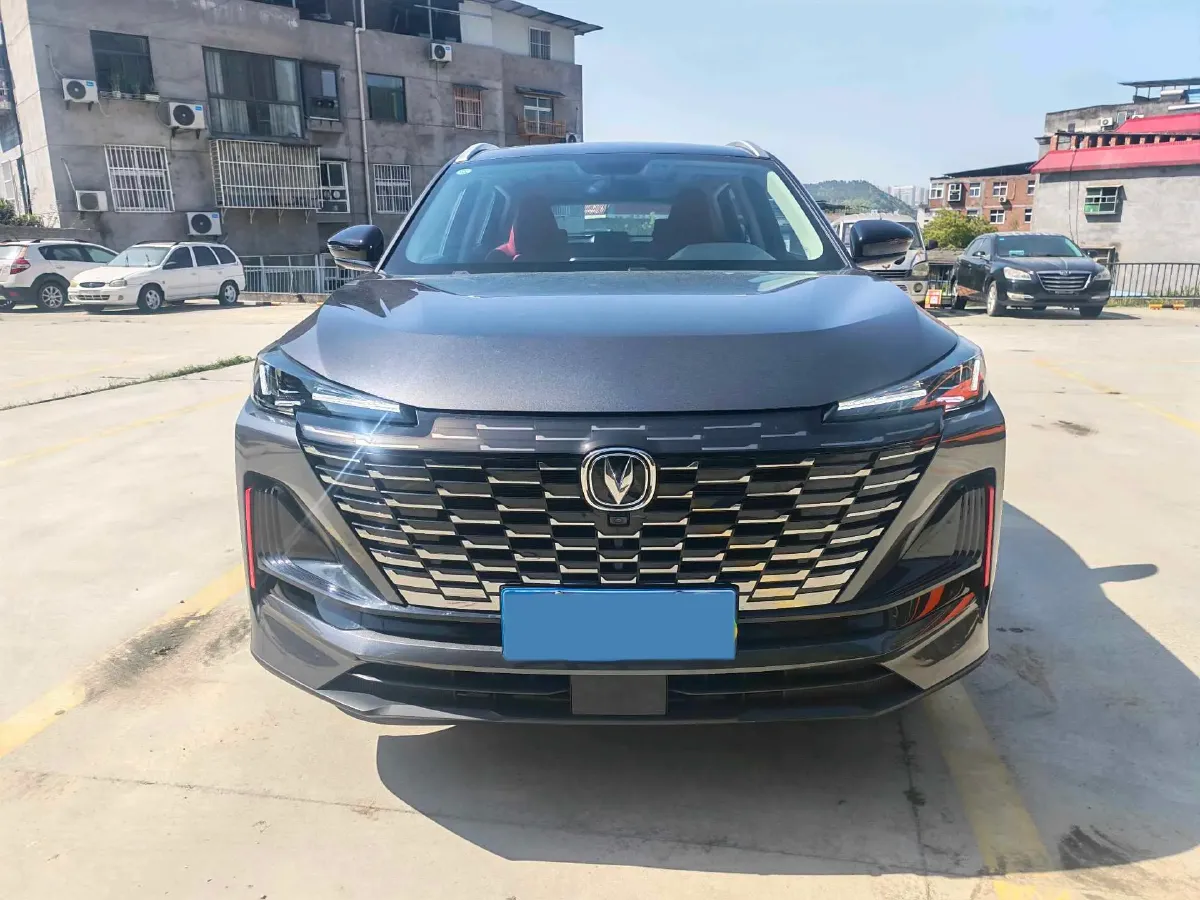 2022 ChangAn Oshan X7 Plus 1.5T 188HP L4 7DCT,autocango,china used car exporter,china ev exporter,chinese used car exporter,chinese used ev exporter