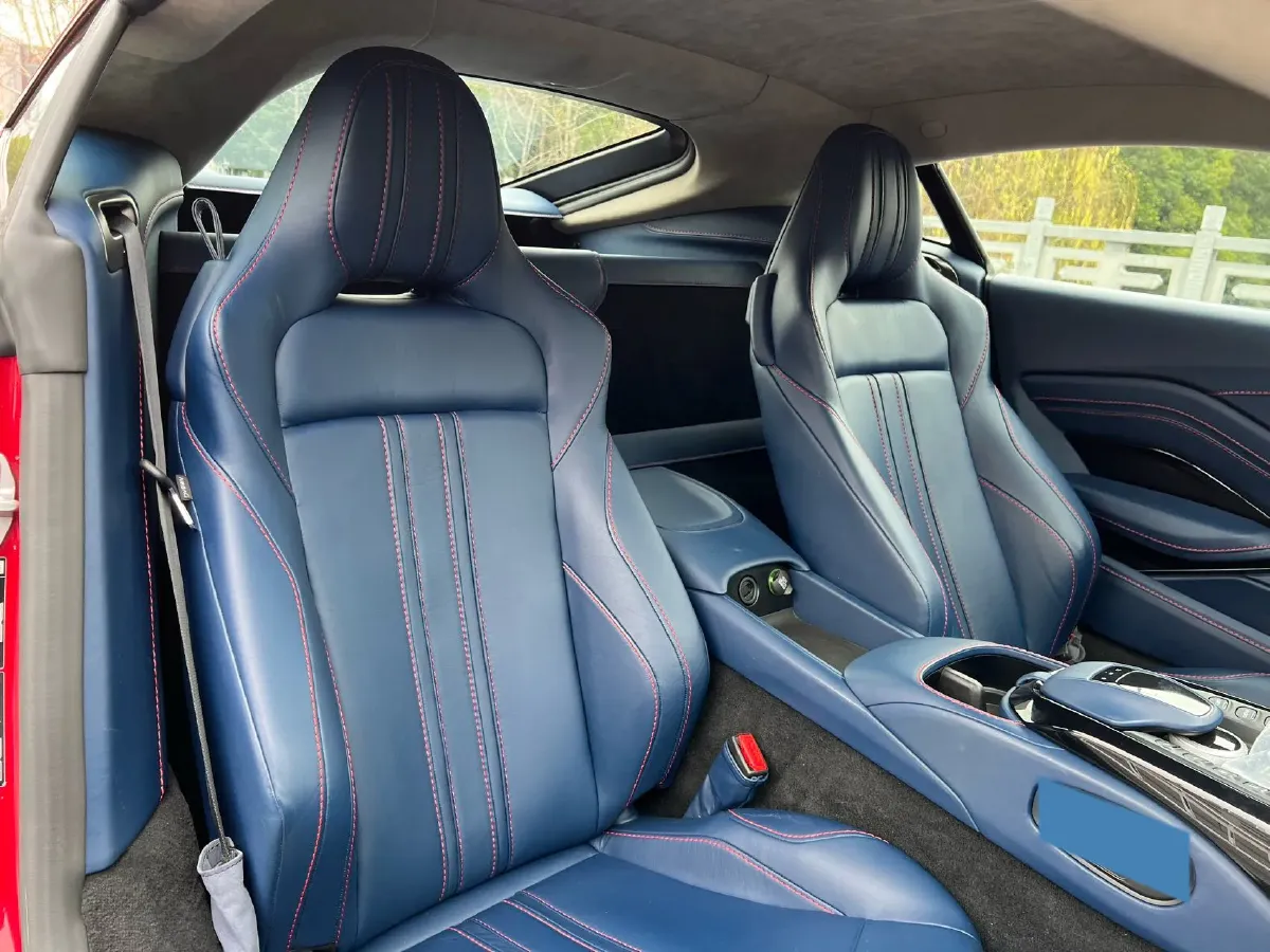 2018 Aston Martin V8 Vantage 4.0T 510HP V8 8AT,autocango,china used car exporter,china ev exporter,chinese used car exporter,chinese used ev exporter