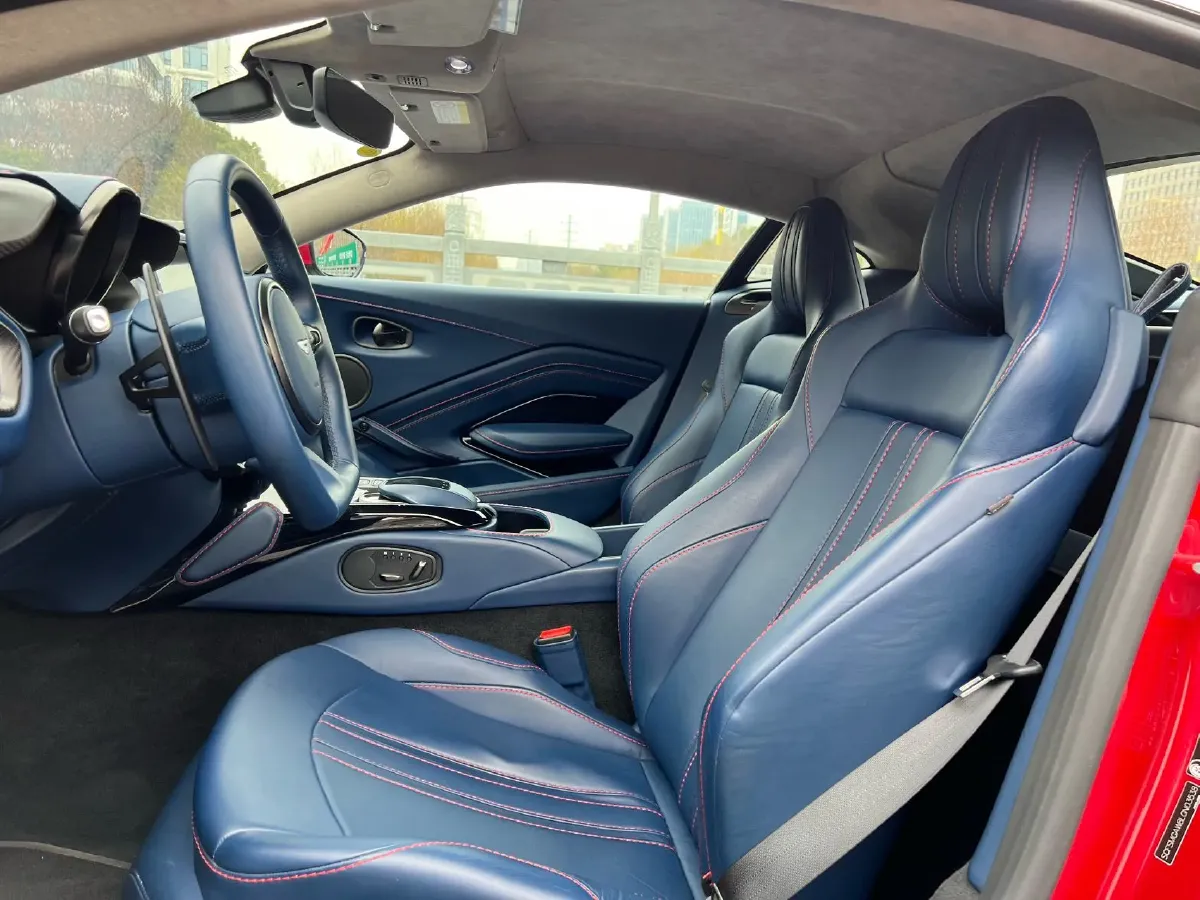 2018 Aston Martin V8 Vantage 4.0T 510HP V8 8AT,autocango,china used car exporter,china ev exporter,chinese used car exporter,chinese used ev exporter