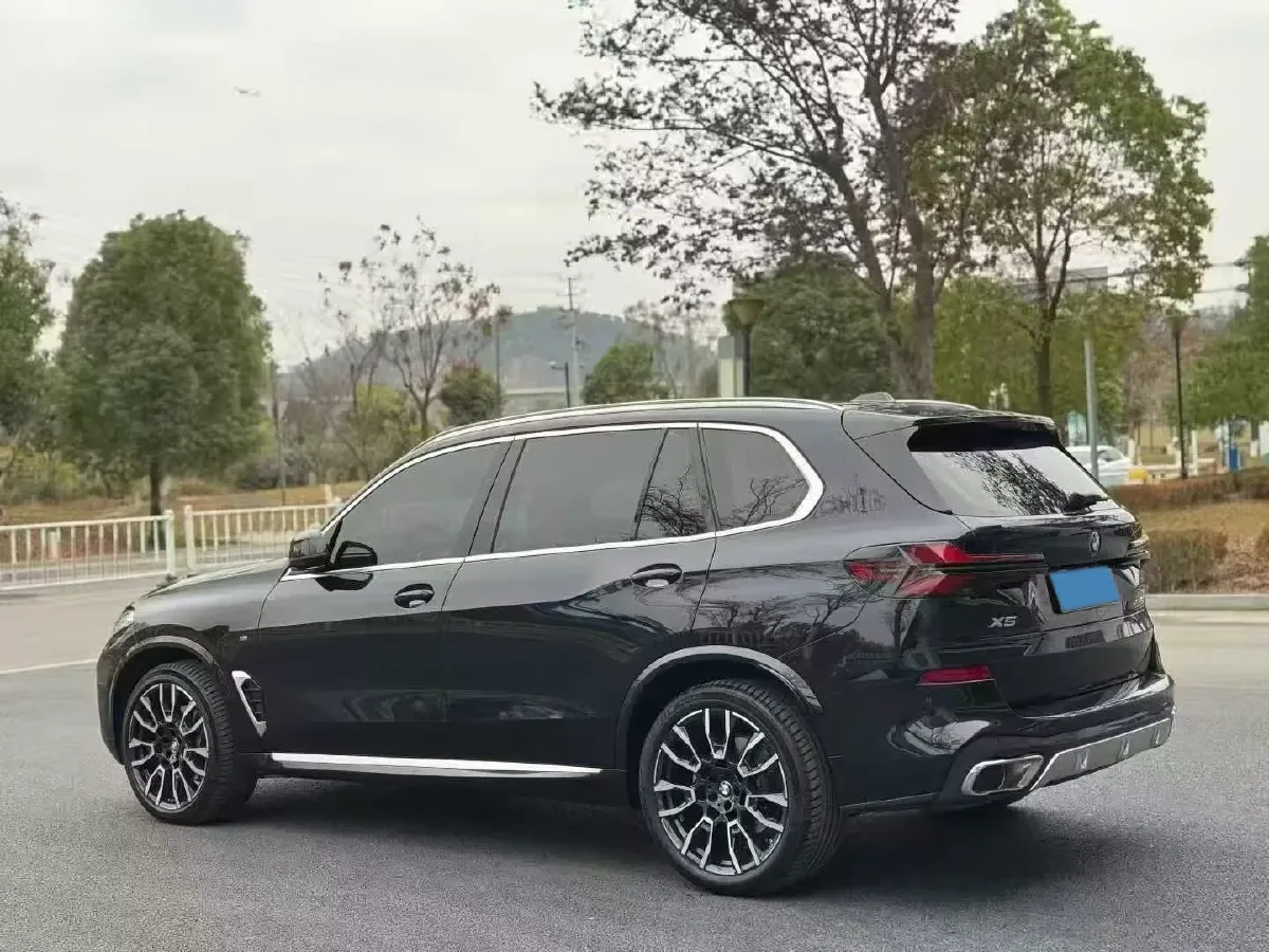 2025 BMW X5 3.0T 381HP L6 8AT,autocango,china used car exporter,china ev exporter,chinese used car exporter,chinese used ev exporter