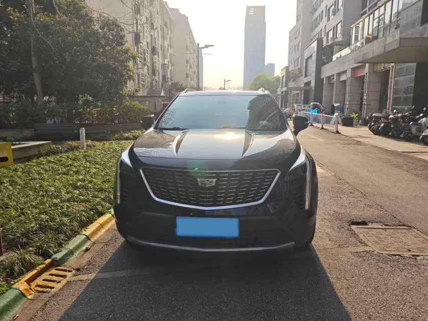 2021 Cadillac XT4 2.0T 237HP L4 9AT,autocango,china used car exporter,china ev exporter,chinese used car exporter,chinese used ev exporter