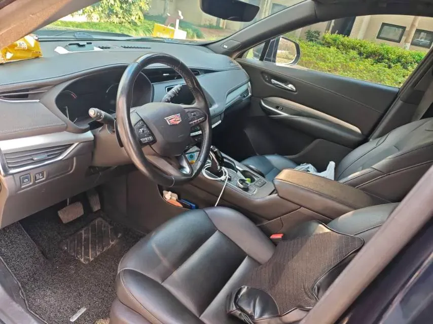 2021 Cadillac XT4 2.0T 237HP L4 9AT,autocango,china used car exporter,china ev exporter,chinese used car exporter,chinese used ev exporter