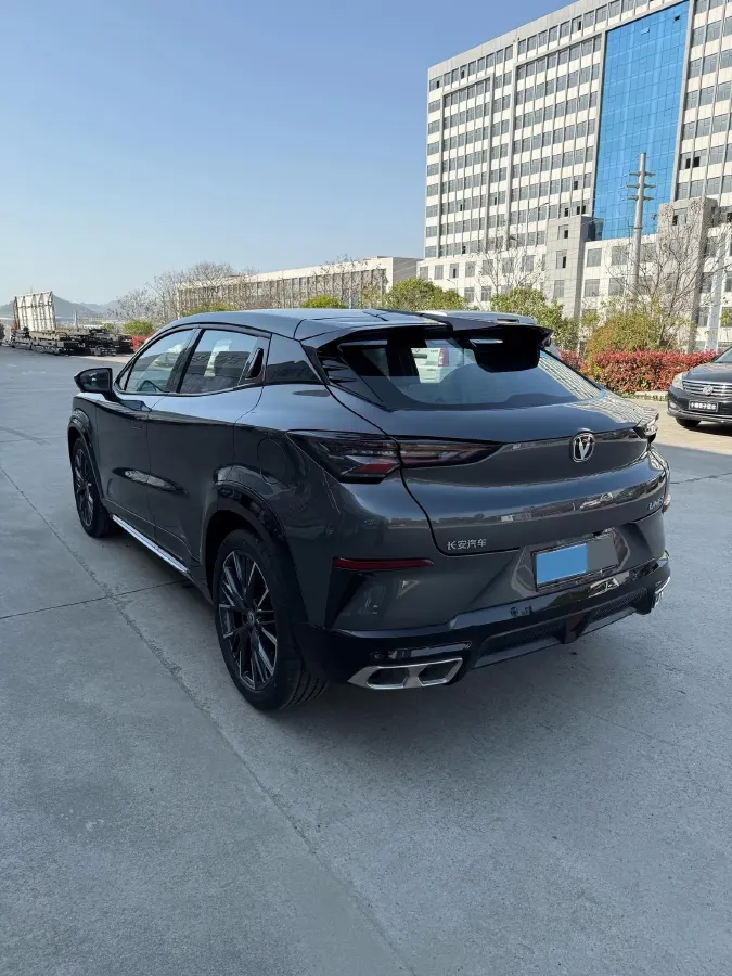 2023 ChangAn UNI-T 1.5T 188HP L4 7DCT,autocango,china used car exporter,china ev exporter,chinese used car exporter,chinese used ev exporter