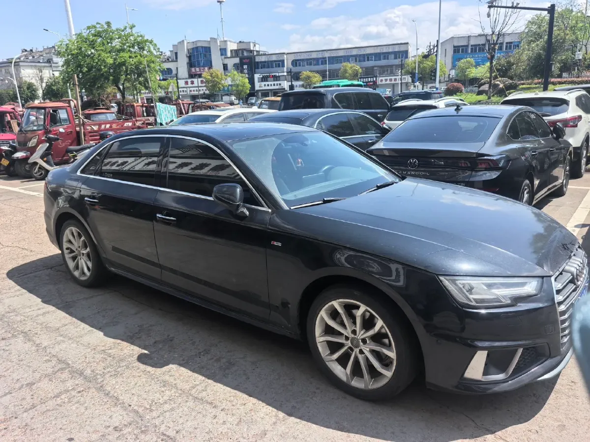 2019 Audi A4L 2.0T 190HP L4 7DCT,autocango,china used car exporter,china ev exporter,chinese used car exporter,chinese used ev exporter