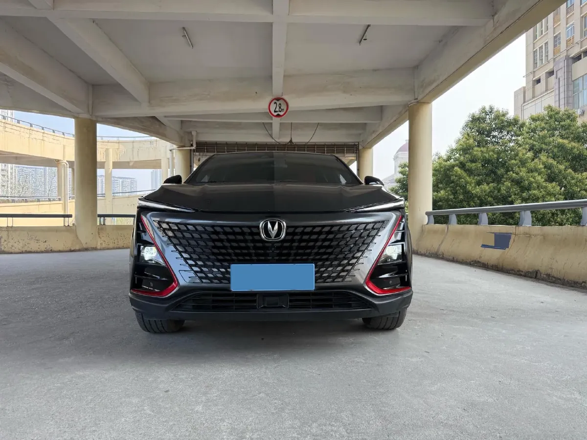 2020 ChangAn UNI-T 1.5T 180HP L4 7DCT,autocango,china used car exporter,china ev exporter,chinese used car exporter,chinese used ev exporter