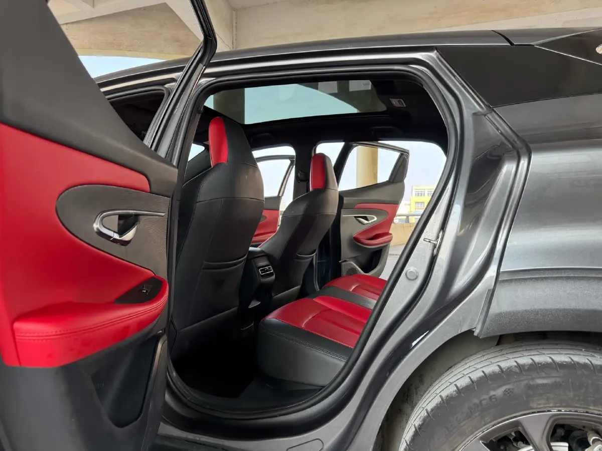 2020 ChangAn UNI-T 1.5T 180HP L4 7DCT,autocango,china used car exporter,china ev exporter,chinese used car exporter,chinese used ev exporter