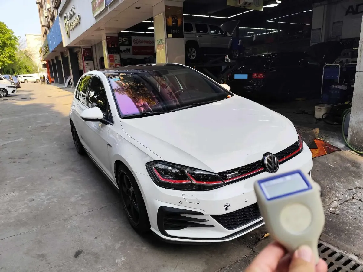 2018 Volkswagen GolfGTI 2.0T 220HP L4 7DCT,autocango,china used car exporter,china ev exporter,chinese used car exporter,chinese used ev exporter