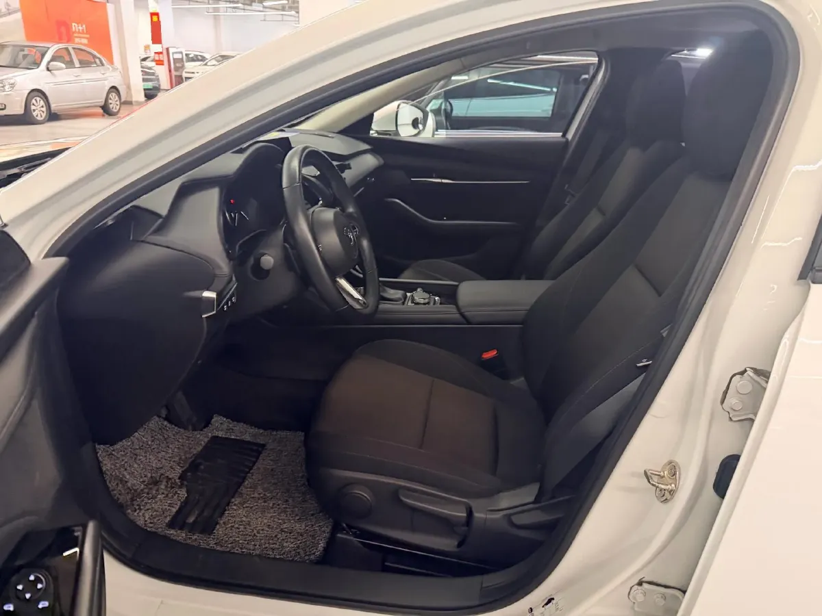 2021 Mazda 3 Axela 2.0L 158HP L4 6AT,autocango,china used car exporter,china ev exporter,chinese used car exporter,chinese used ev exporter