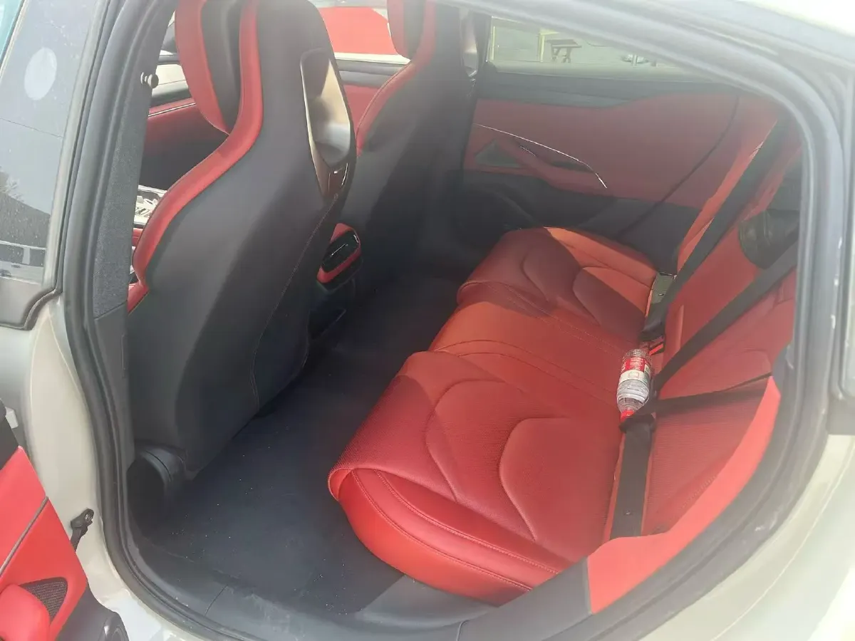 2024 MI SU7 BEV 94.3KWH,autocango,china used car exporter,china ev exporter,chinese used car exporter,chinese used ev exporter