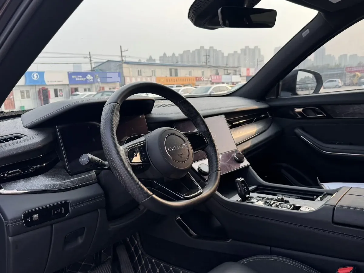 2021 Buick GL8 2.0T 237HP L4 9AT,autocango,china used car exporter,china ev exporter,chinese used car exporter,chinese used ev exporter