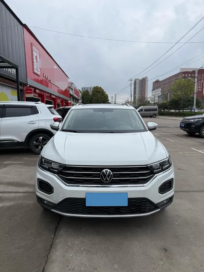 2021 Volkswagen T-Roc 1.4T 150HP L4 7DCT,autocango,china used car exporter,china ev exporter,chinese used car exporter,chinese used ev exporter