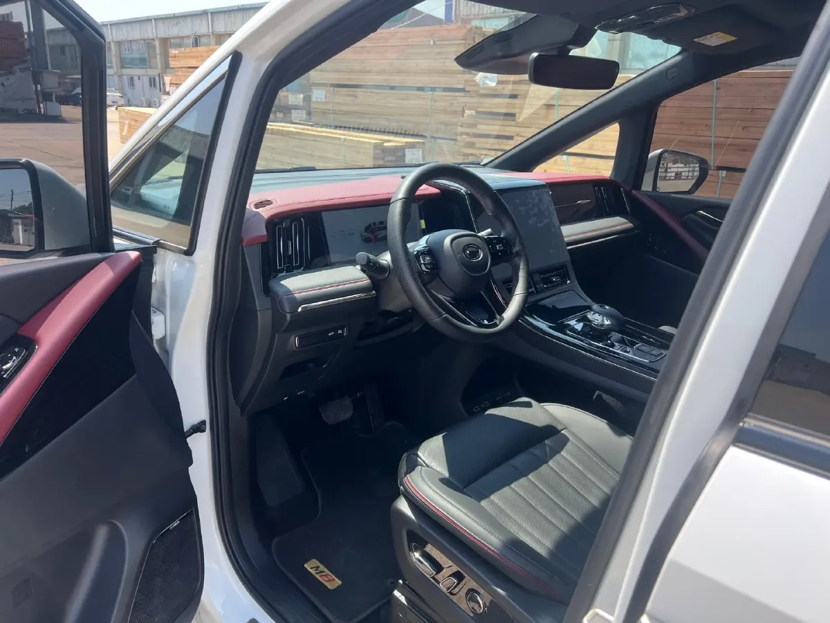 2023 GAC Trumpchi M8 2.0T 190HP L4 E-CVT Hybrid,autocango,china used car exporter,china ev exporter,chinese used car exporter,chinese used ev exporter