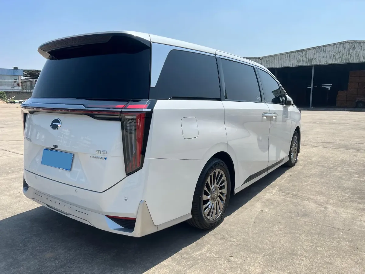 2023 GAC Trumpchi M8 2.0T 190HP L4 E-CVT Hybrid,autocango,china used car exporter,china ev exporter,chinese used car exporter,chinese used ev exporter