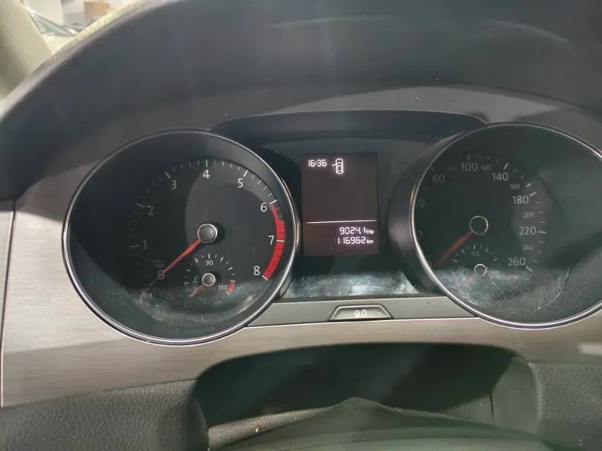 2016 Volkswagen Golf Sportsvan 1.6L 110HP L4 6AT,autocango,china used car exporter,china ev exporter,chinese used car exporter,chinese used ev exporter